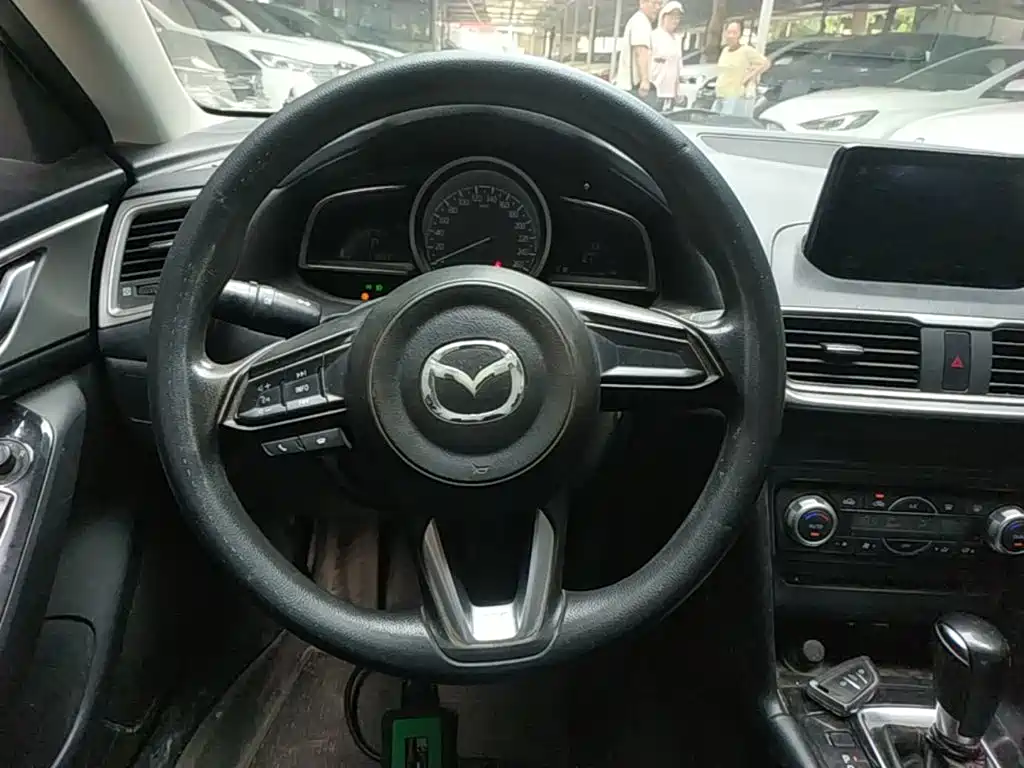 Mazda 3 Angkesela 2018 — фото 11