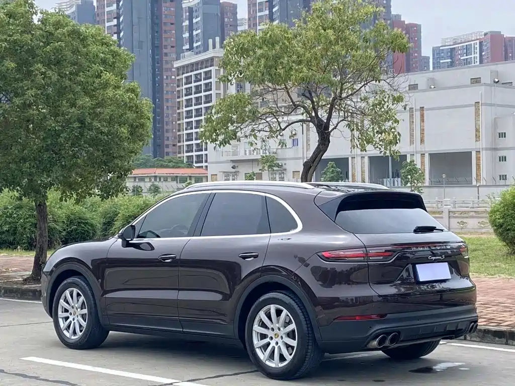 Porsche Cayenne 2018 — фото 4