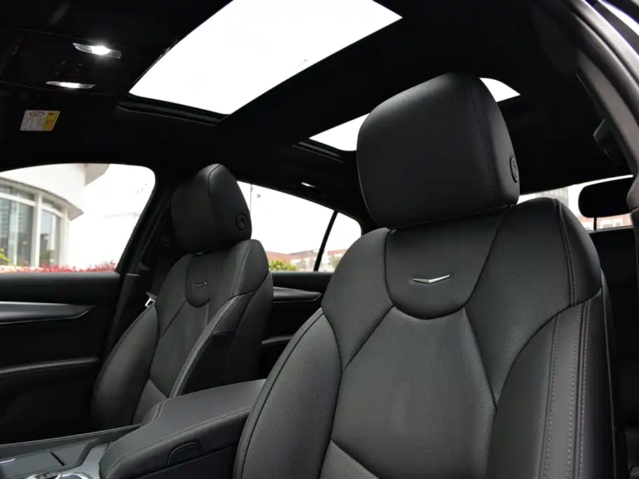Cadillac CT5 2023 — фото 11