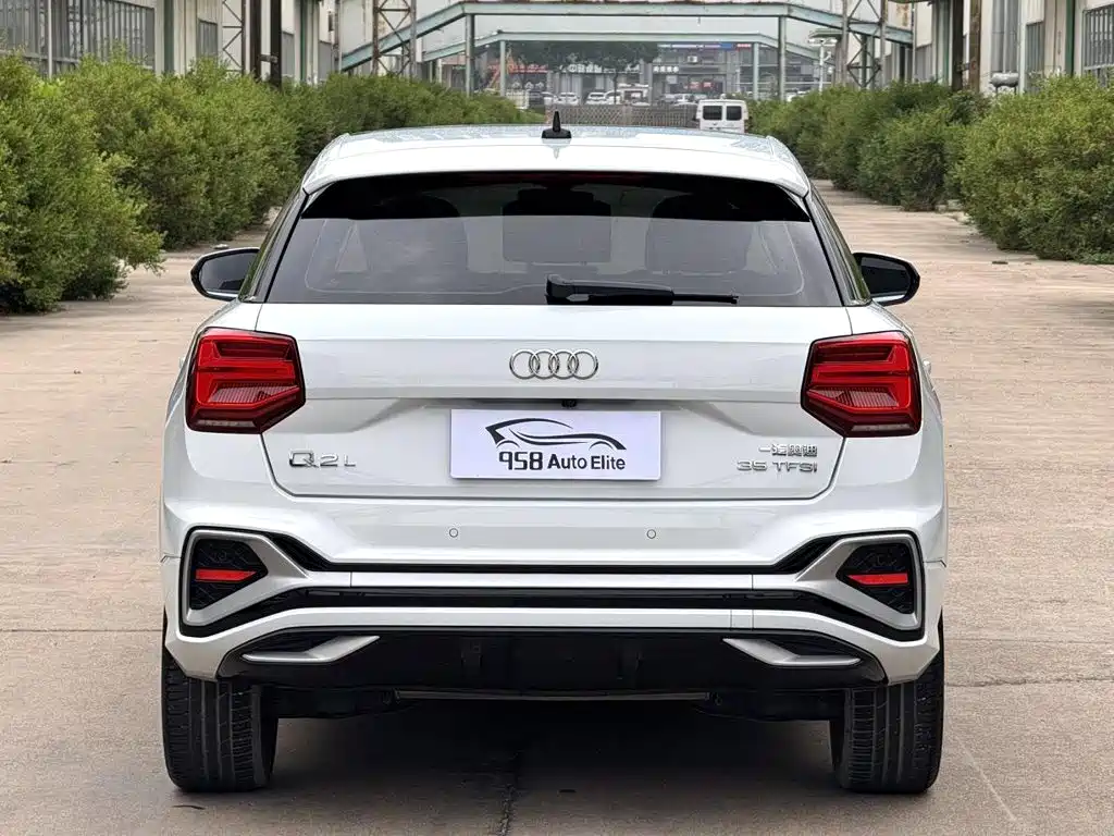 Audi Q2L 2022 — фото 13
