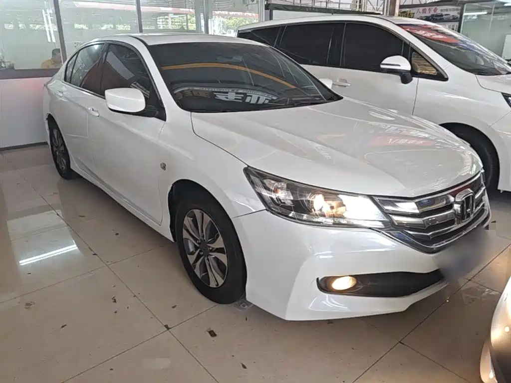 Honda Accord 2015 — фото 4