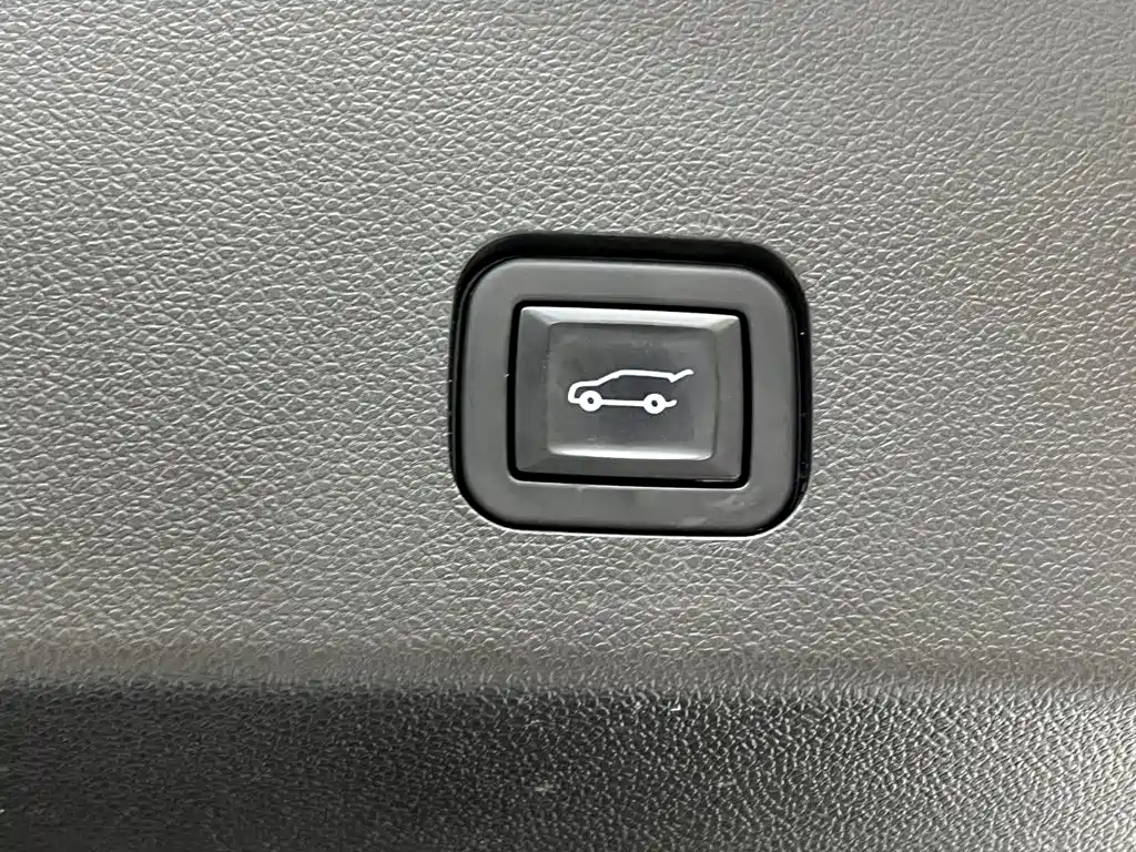 Cadillac XT6 2020 — фото 12
