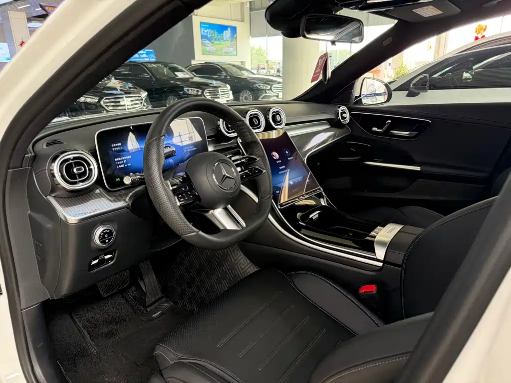 Mercedes-Benz C-Class 2022 — фото 7