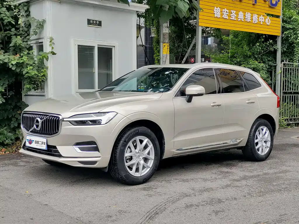 Volvo XC60 2021