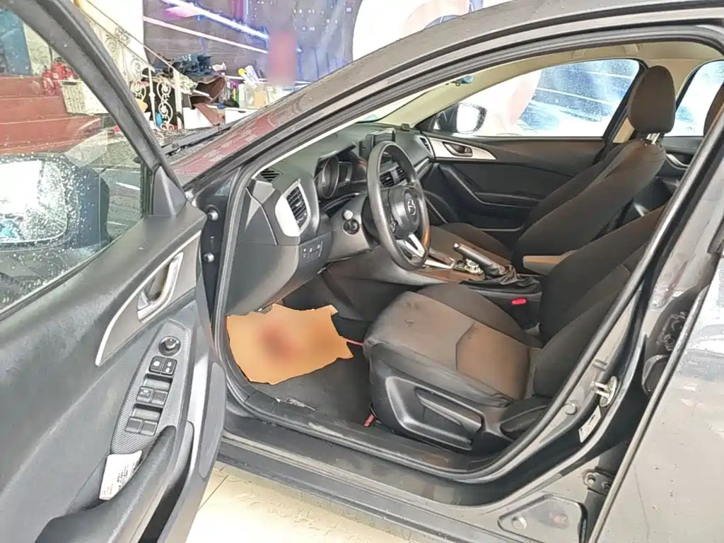 Mazda 3 Angkesela 2019 — фото 16