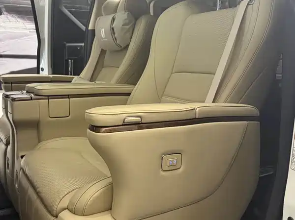 Toyota Alphard 2017