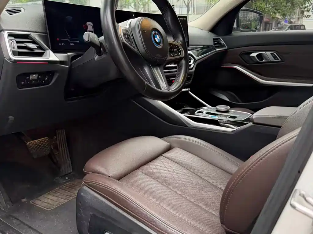 BMW i3 2022 — фото 3