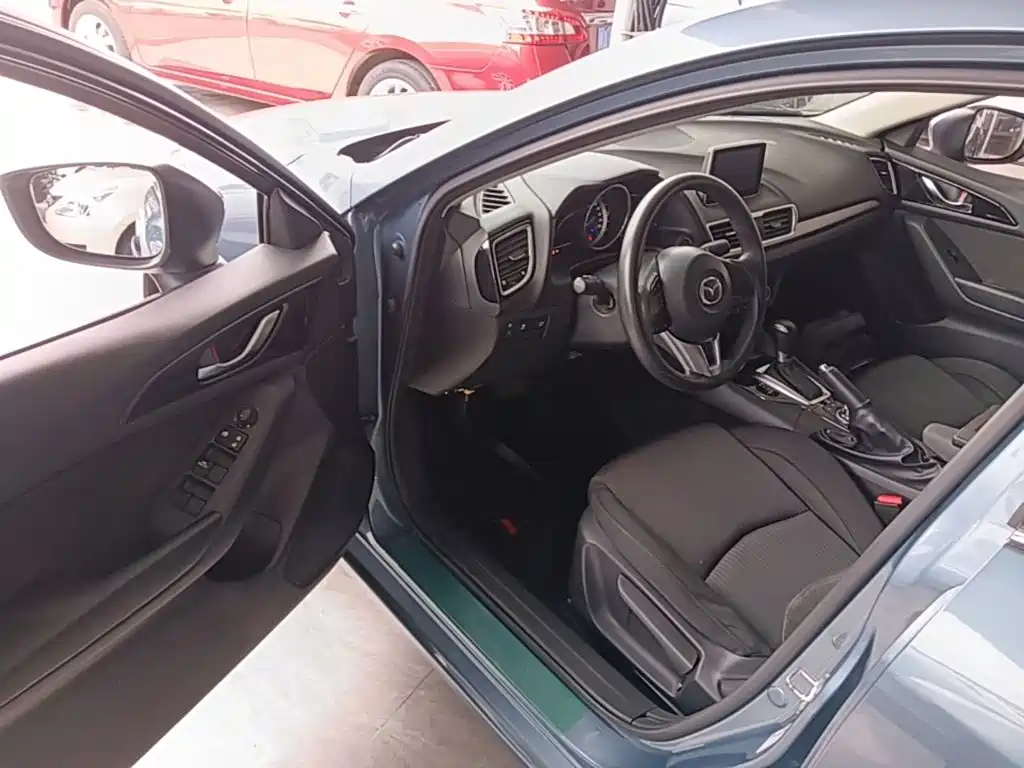 Mazda 3 Angkesela 2016 — фото 16