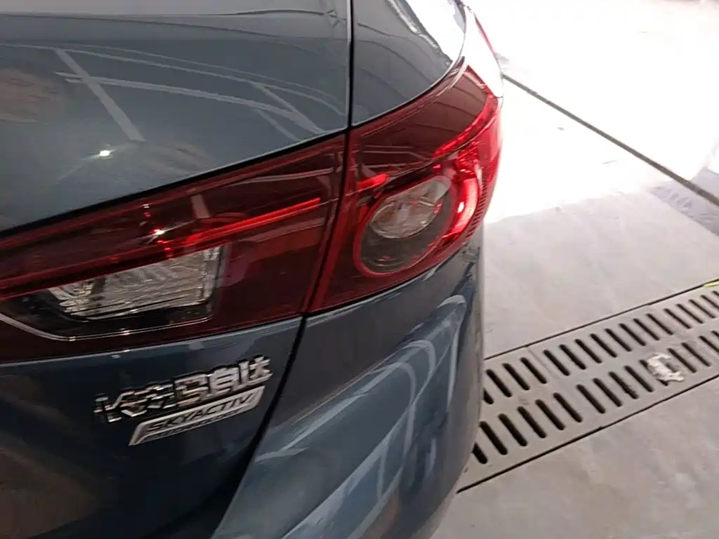 Mazda 3 Angkesela 2016 — фото 8