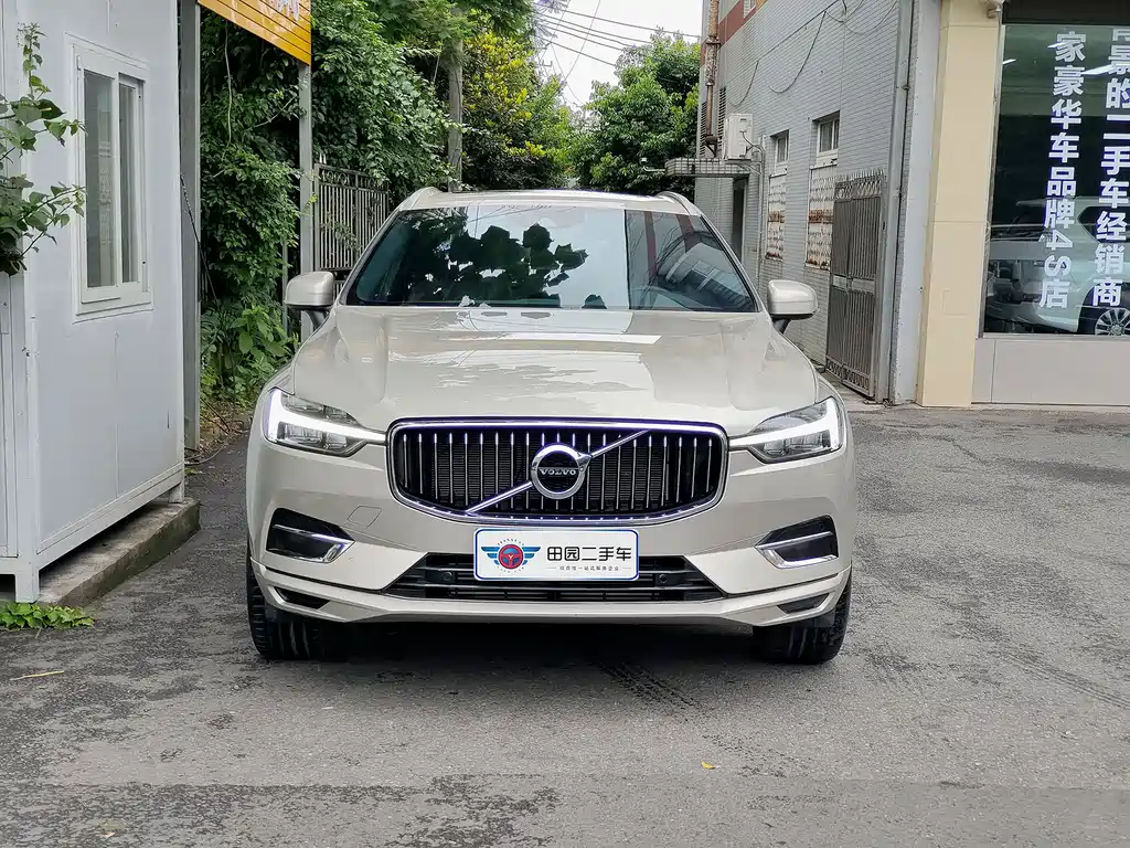 Volvo XC60 2021 — фото 2