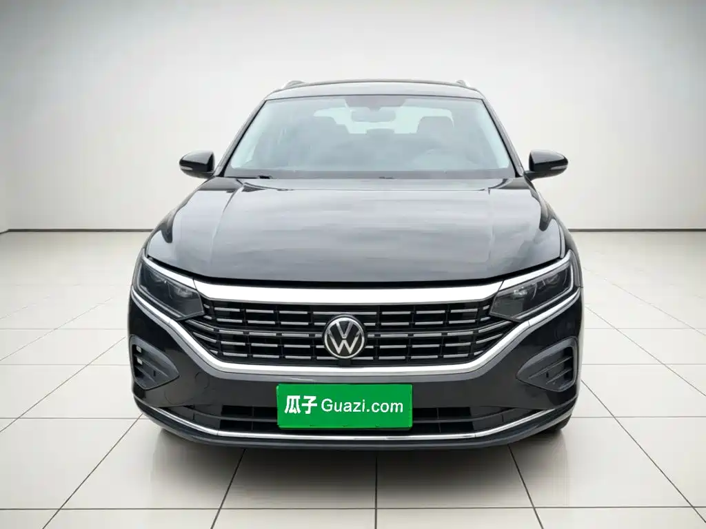 Volkswagen Passat 2024