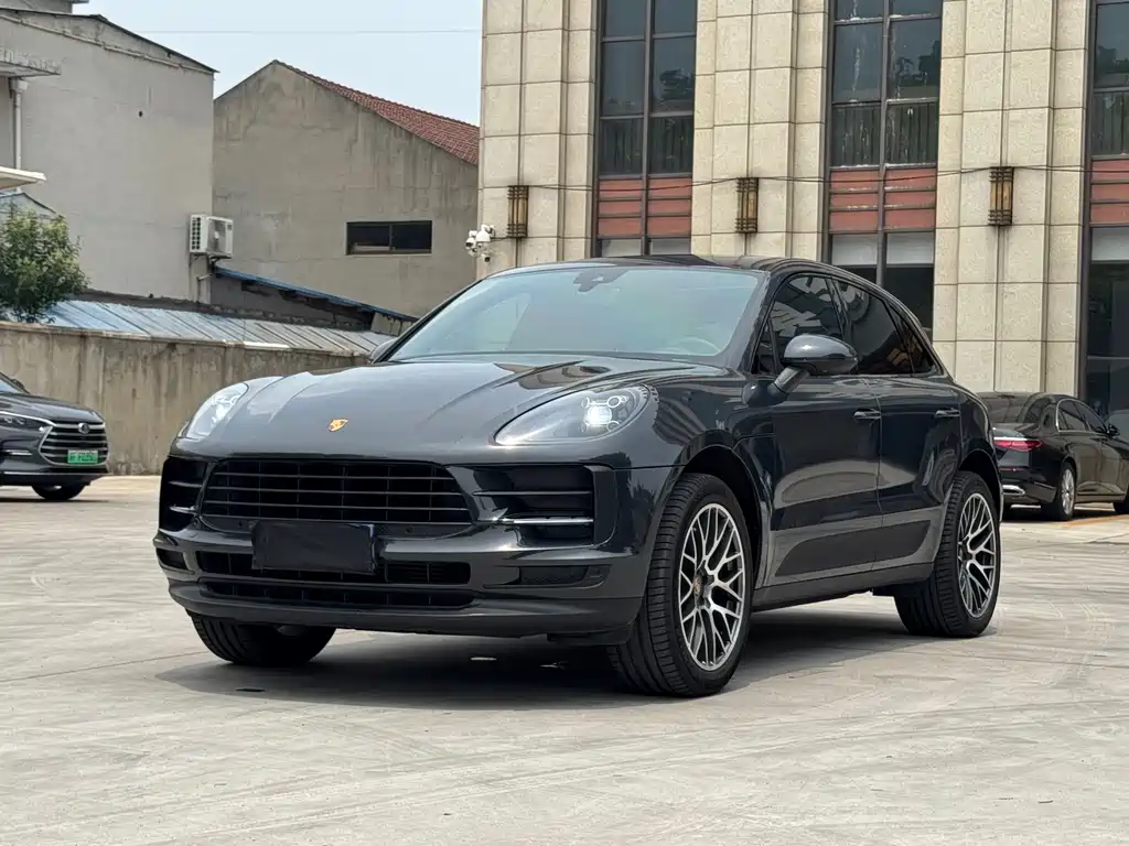 Porsche Macan 2020 — фото 1