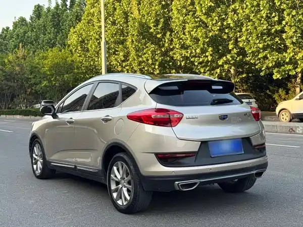 Geely Emgrand GS 2017