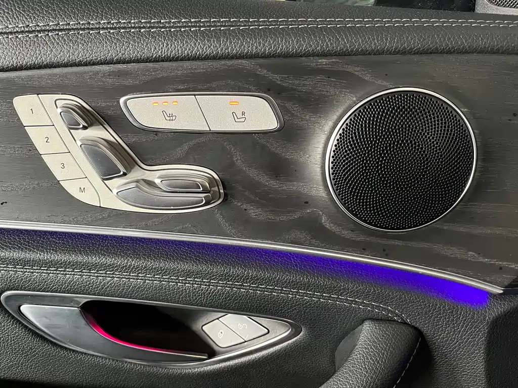 Mercedes-Benz E-Class 2019 — фото 12