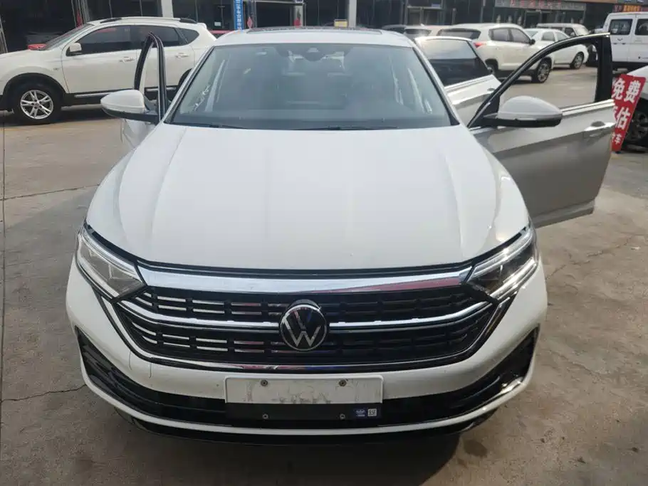 Volkswagen Sagitar 2023