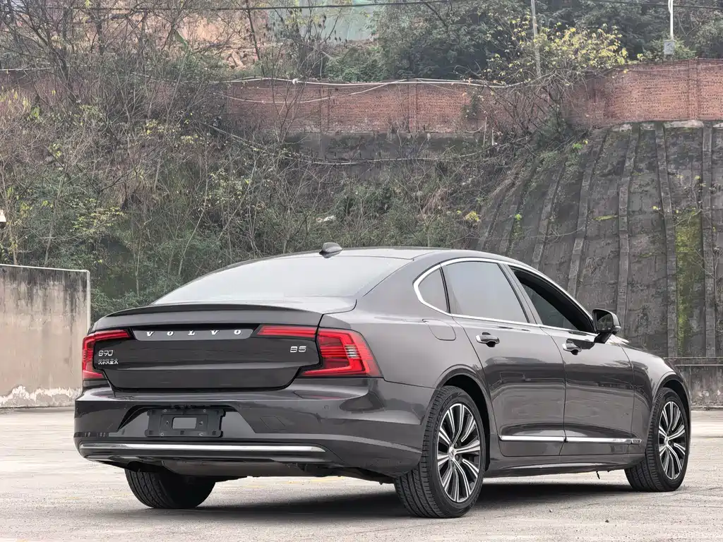 Volvo S90 2021 — фото 15
