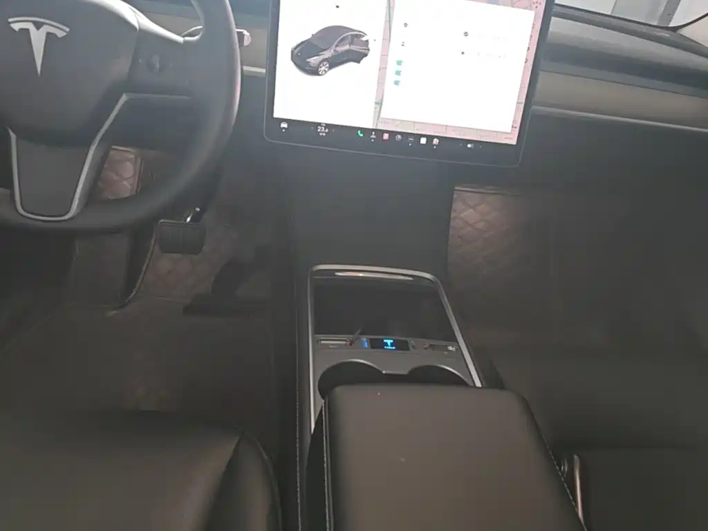 Tesla Model Y 2023 — фото 14
