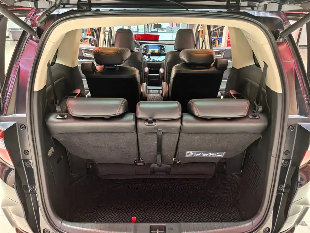 Honda Odyssey 2021 — фото 18