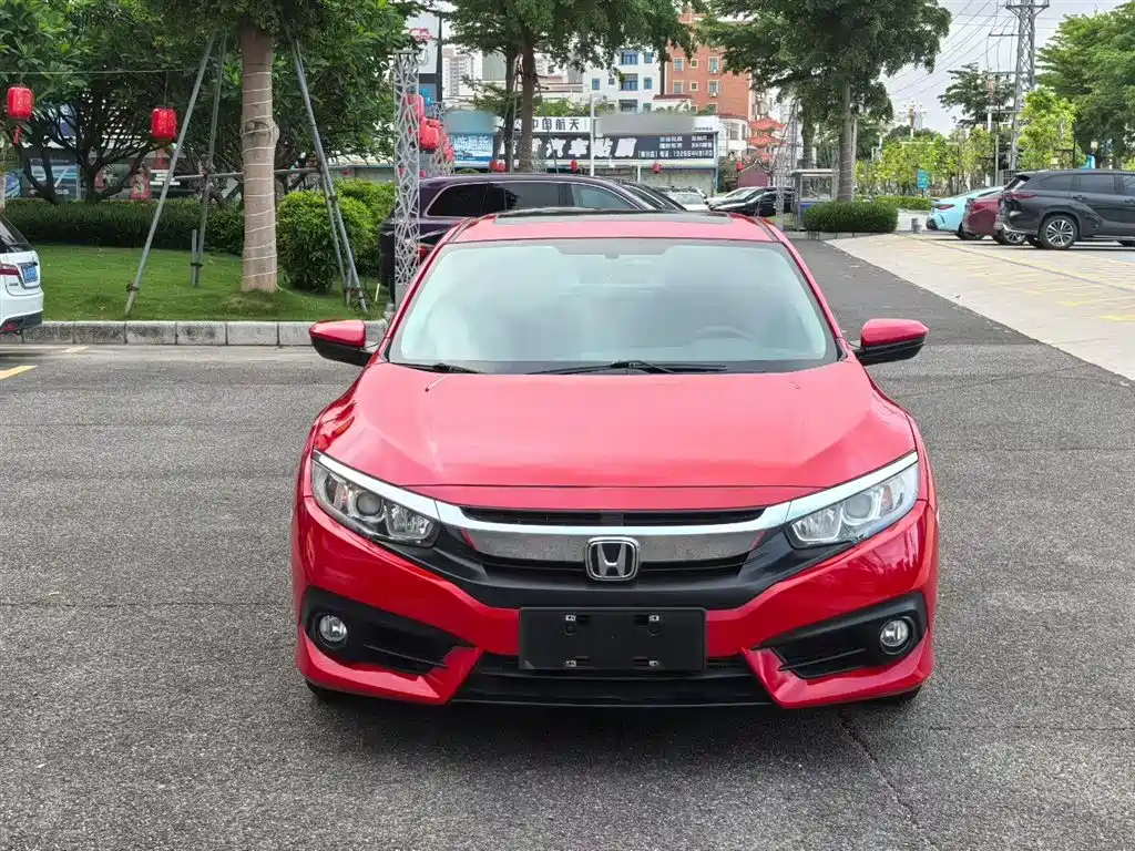 Honda Civic 2018 — фото 7
