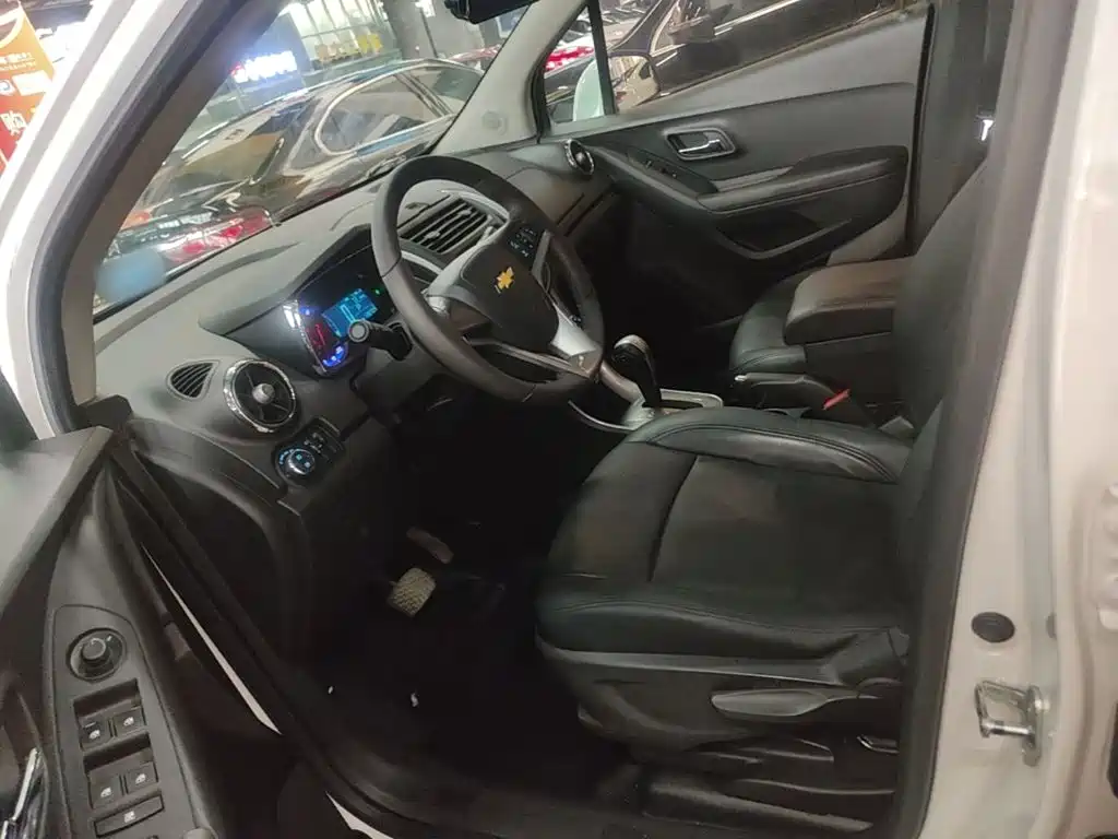 Chevrolet Trax 2015 — фото 15