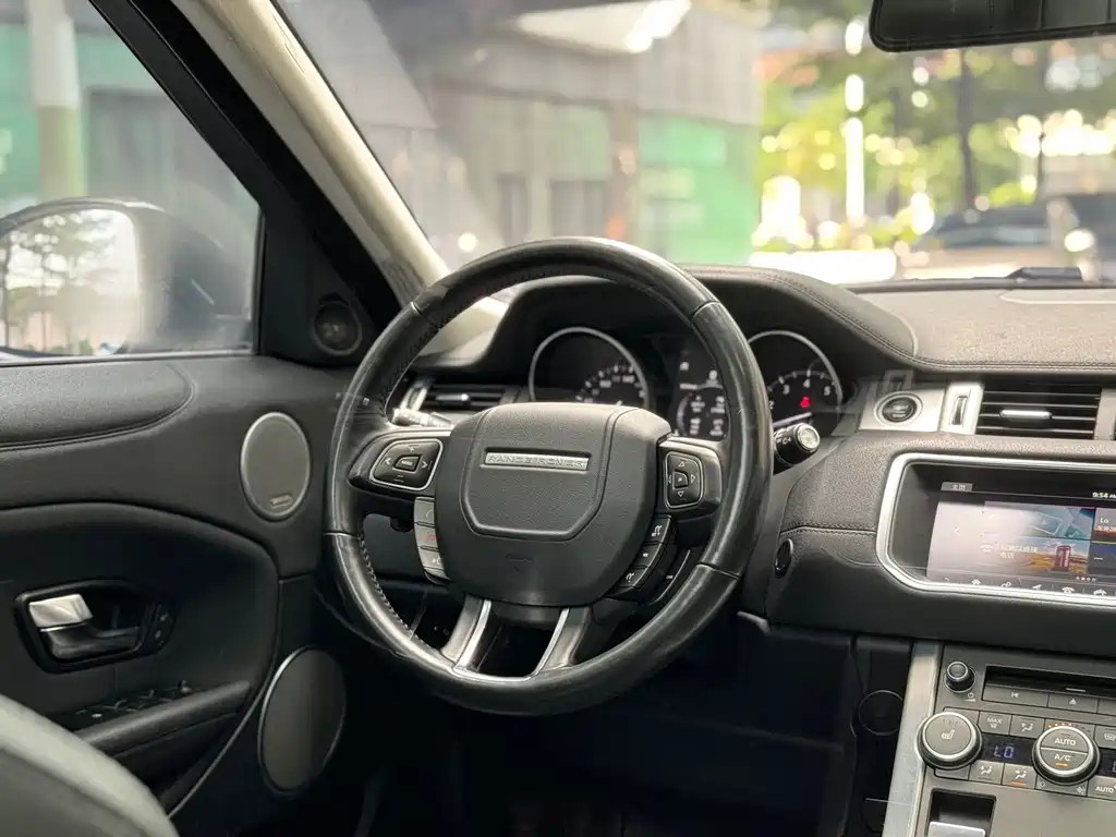 Land Rover Range Rover Evoque 2018 — фото 16