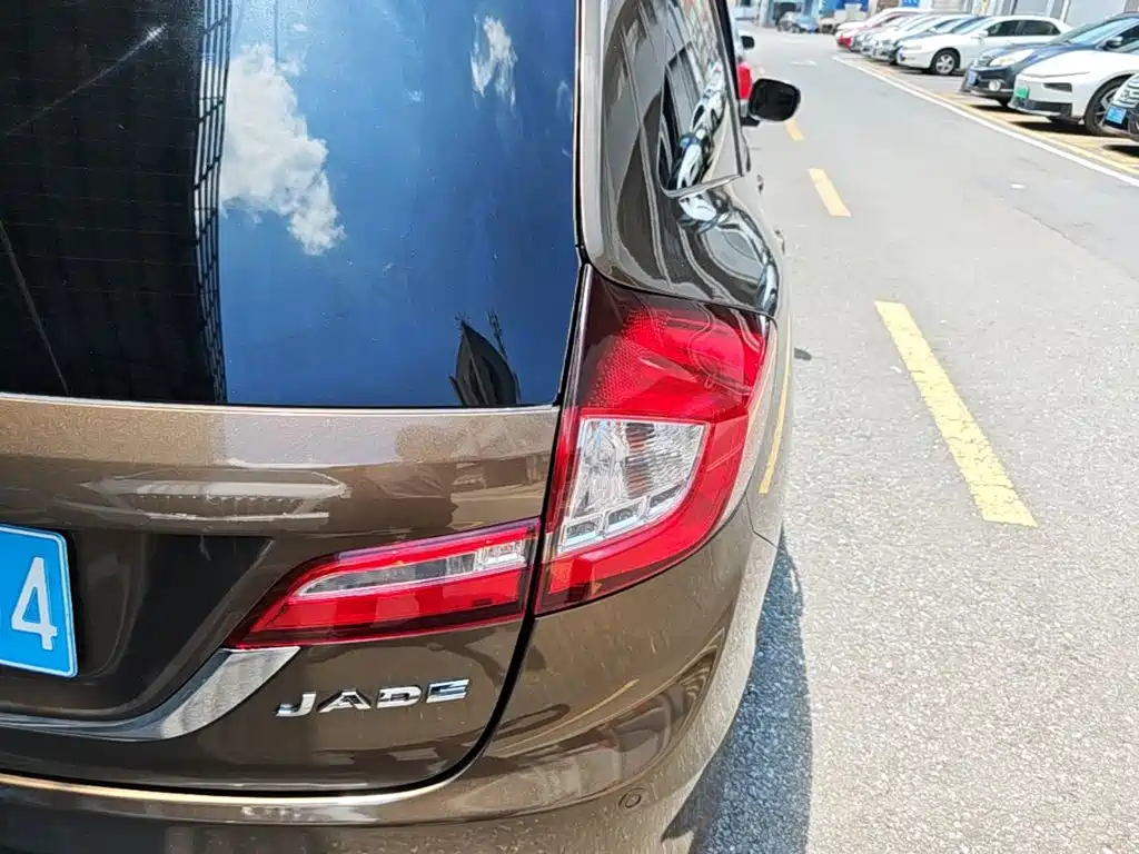Honda Jade 2015 — фото 8