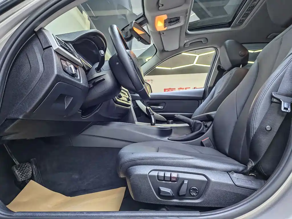 BMW 3 Series 2015