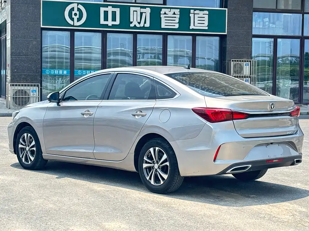 Changan Eado 2021 — фото 3