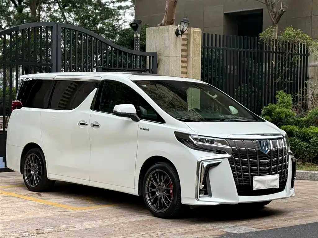 Toyota Alphard 2019 — фото 2