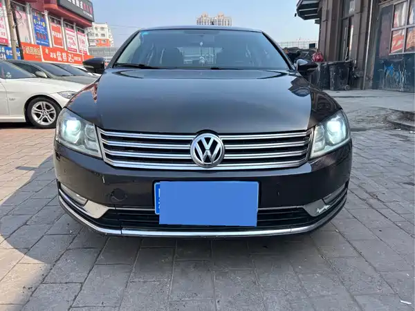 Volkswagen Magotan 2012