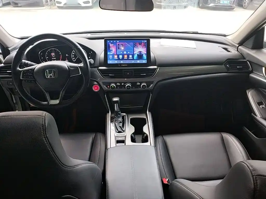 Honda Accord 2021 — фото 10