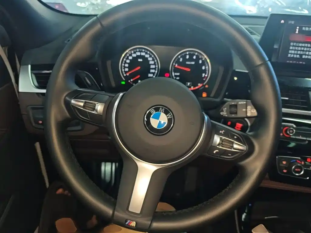 BMW X2 2021 — фото 11