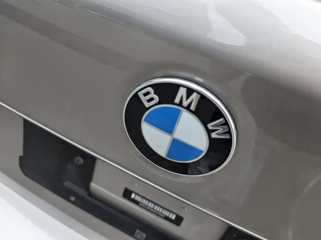 BMW 5 Series 2021 — фото 28