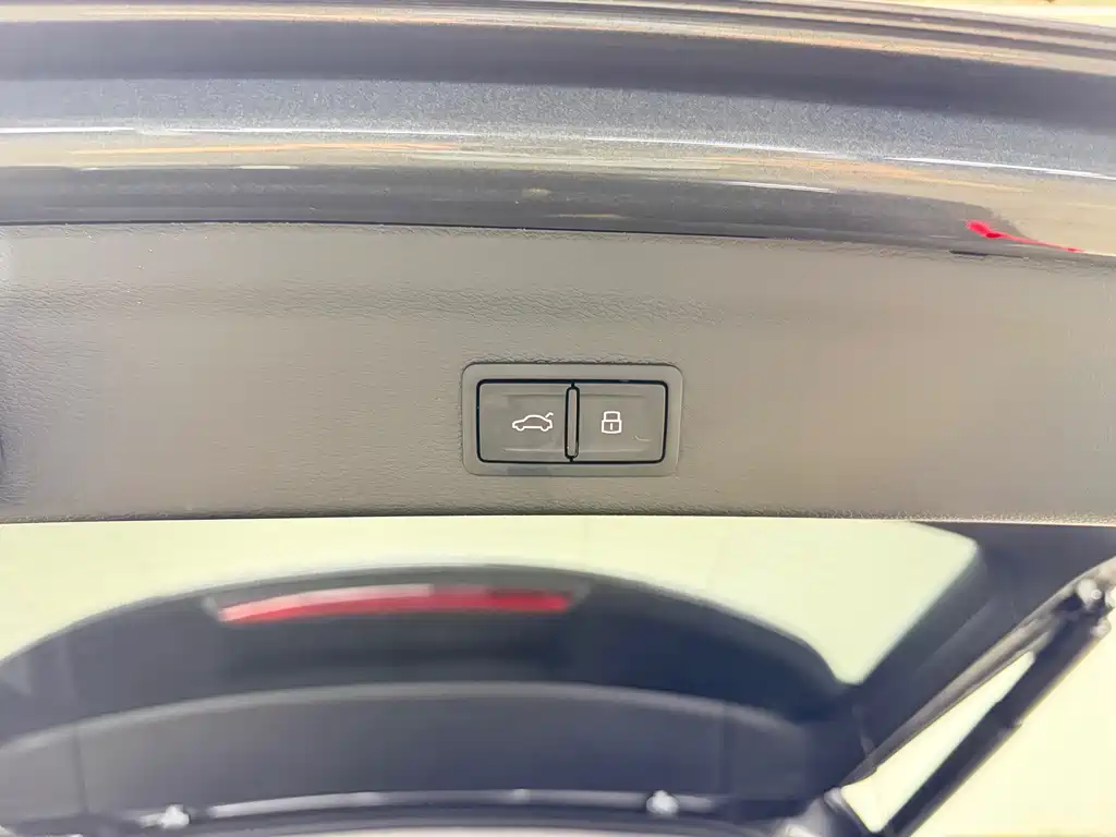 Audi Q3 2023 — фото 15