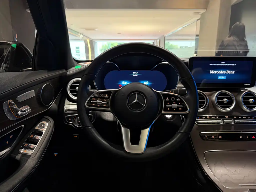 Mercedes-Benz GLC 2021 — фото 17