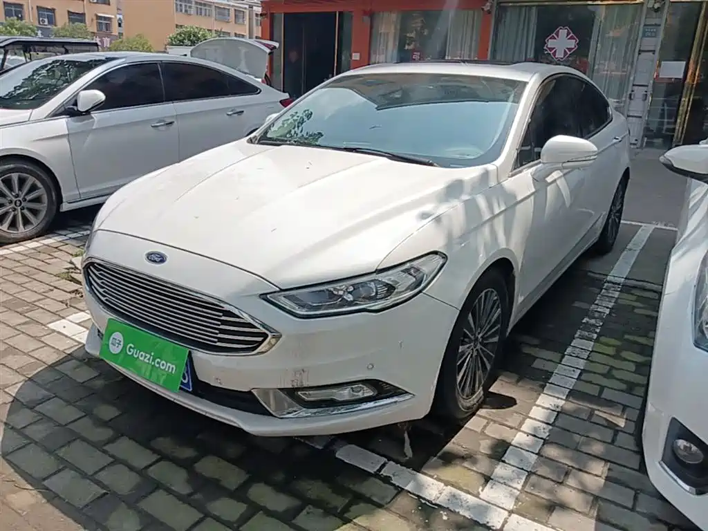 Ford Mondeo 2017 — фото 1