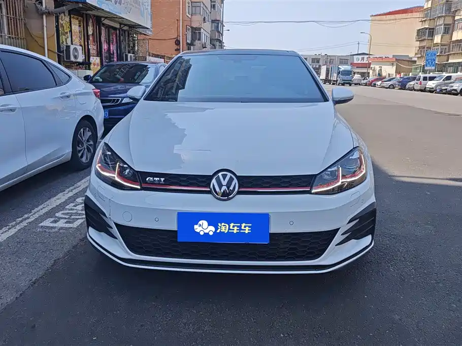 Volkswagen Golf GTI 2018 — фото 2