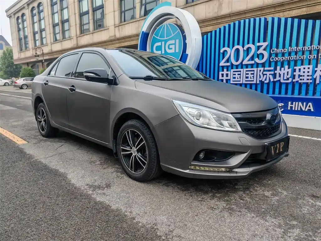 BYD Surui 2015