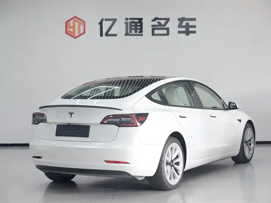 Tesla Model 3 2021 — фото 24