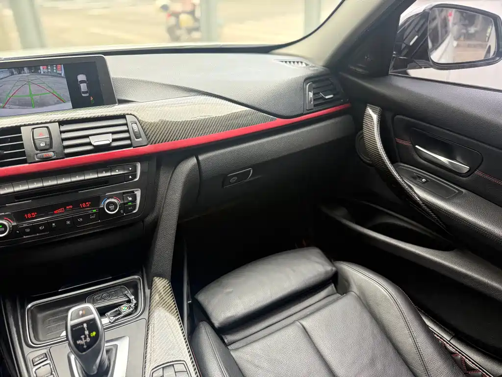 BMW 3 Series 2015 — фото 10