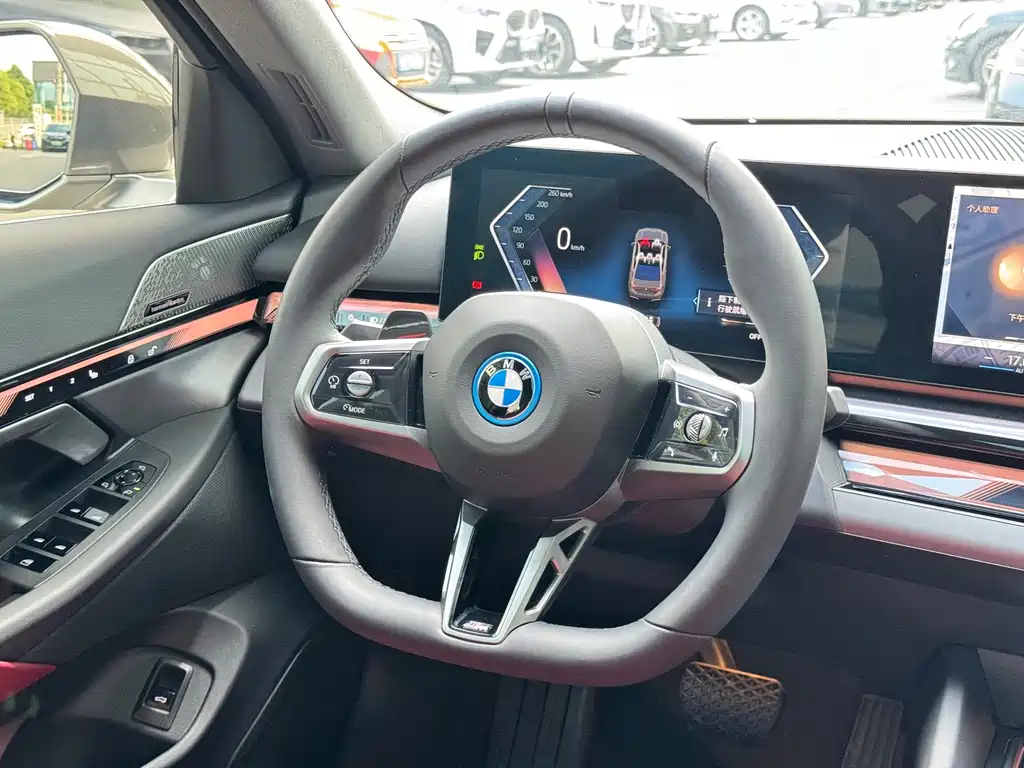 BMW i5 2024 — фото 11
