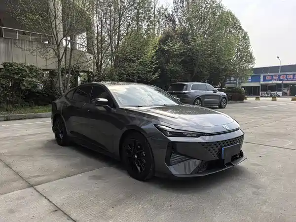 Changan UNI-V 2024