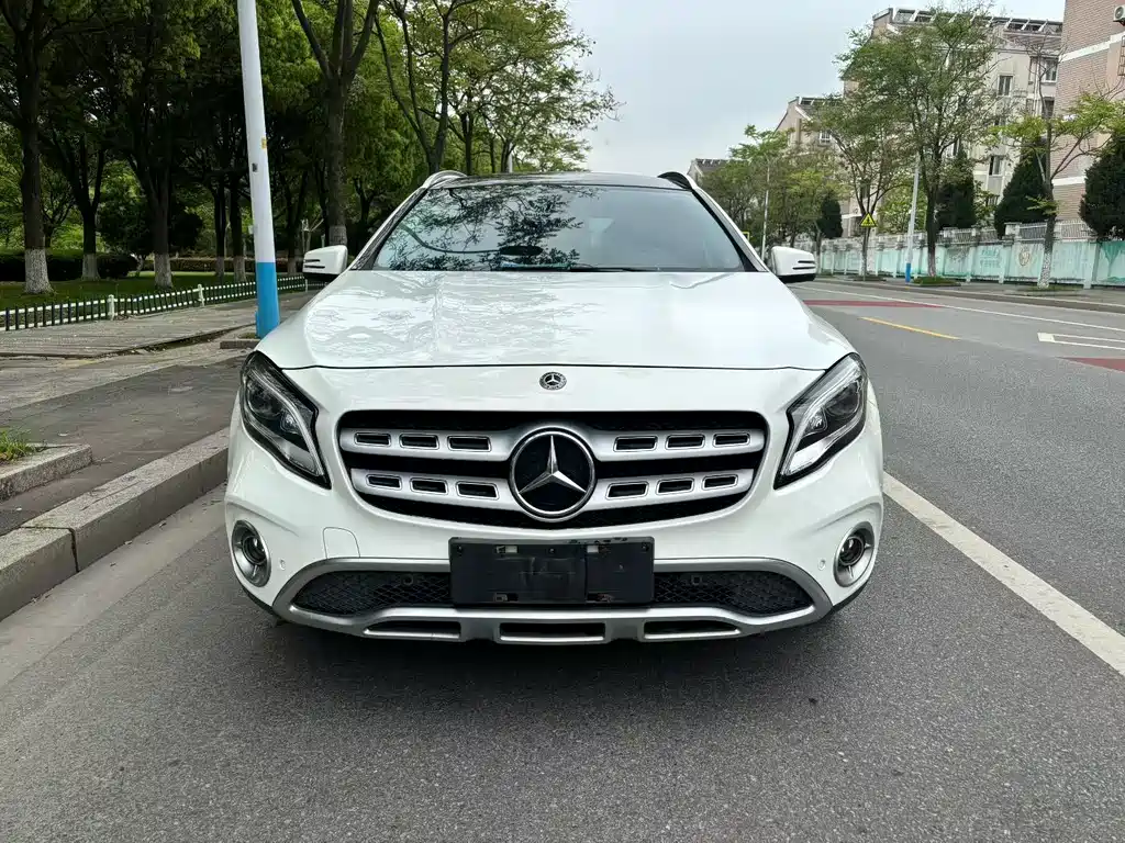 Mercedes-Benz GLA 2017 — фото 2