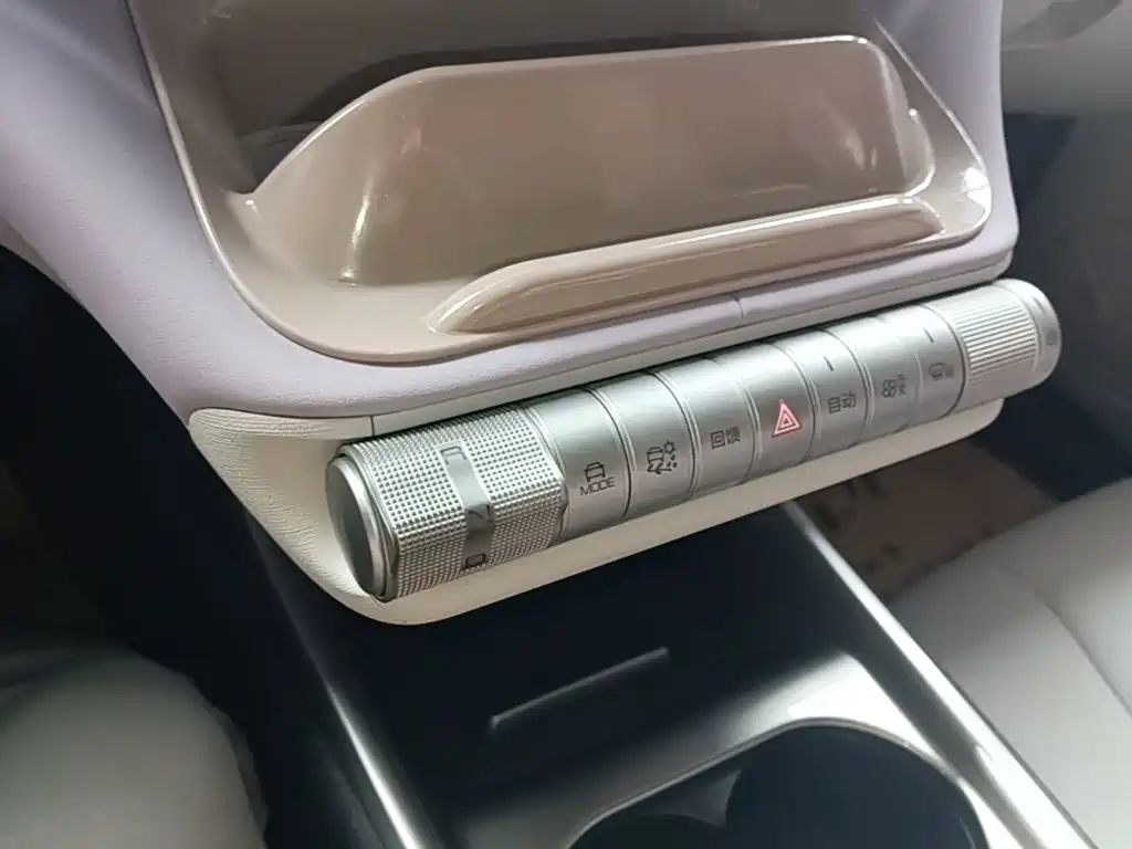 BYD Dolphin 2023 — фото 14