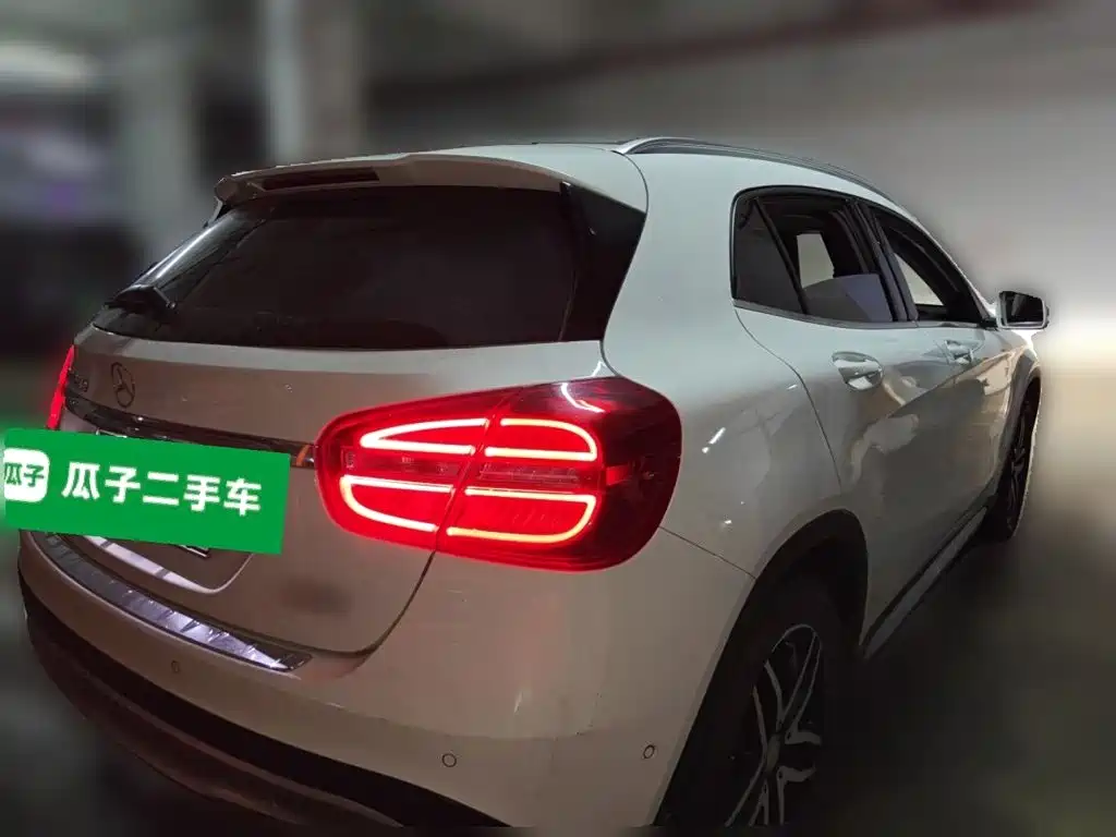 Mercedes-Benz GLA 2016