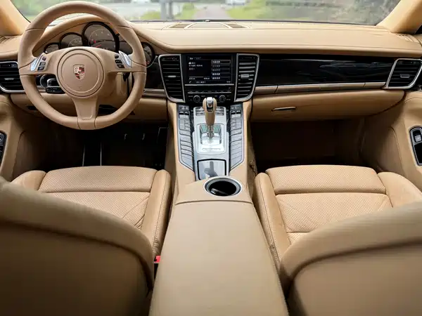 Porsche Panamera 2014