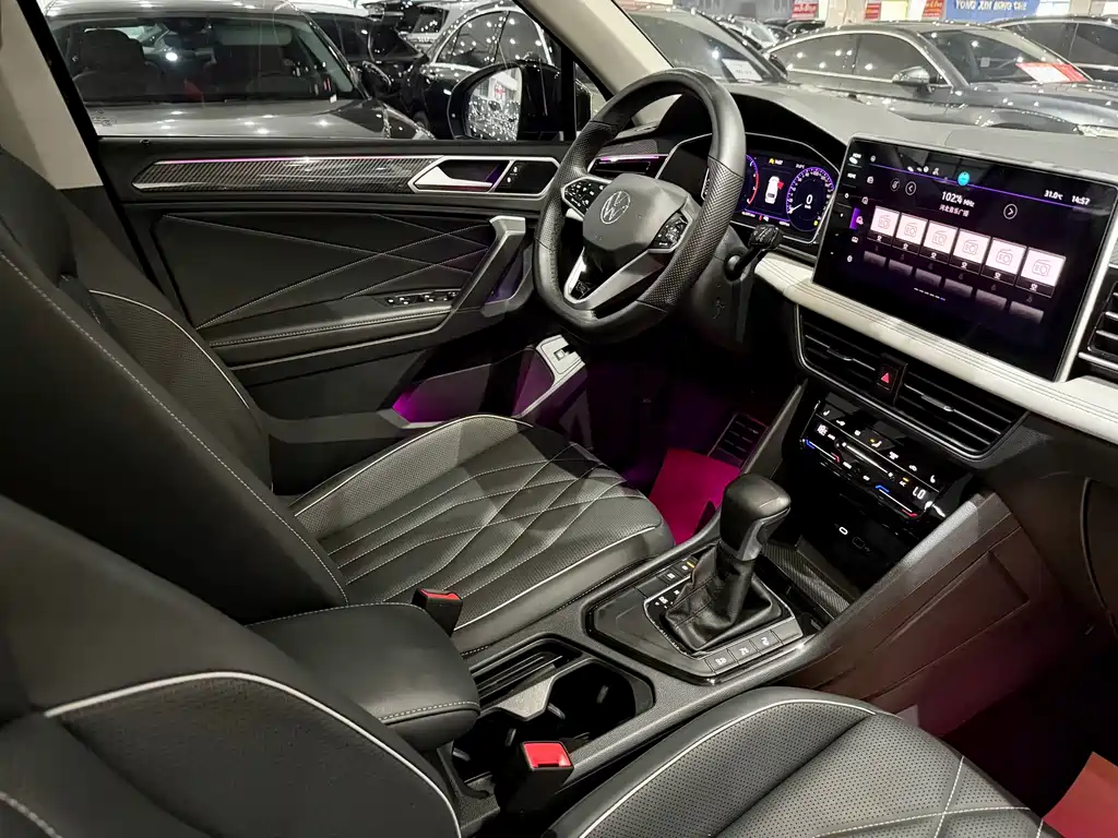 Volkswagen Tiguan L 2023