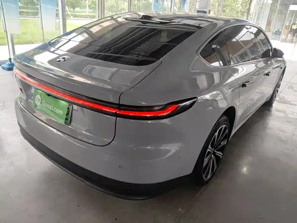 NIO ET7 2022