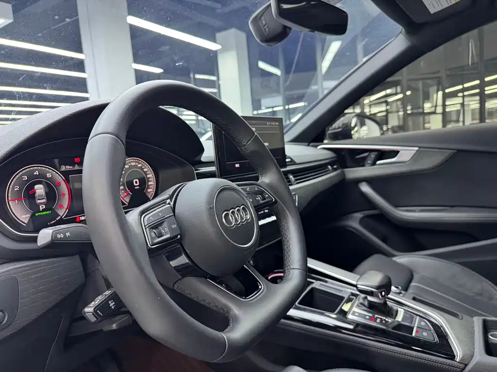 Audi A4L 2023