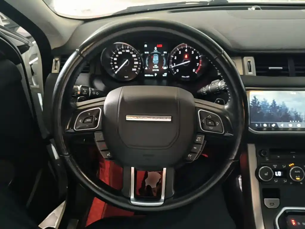 Land Rover Range Rover Evoque 2019 — фото 11